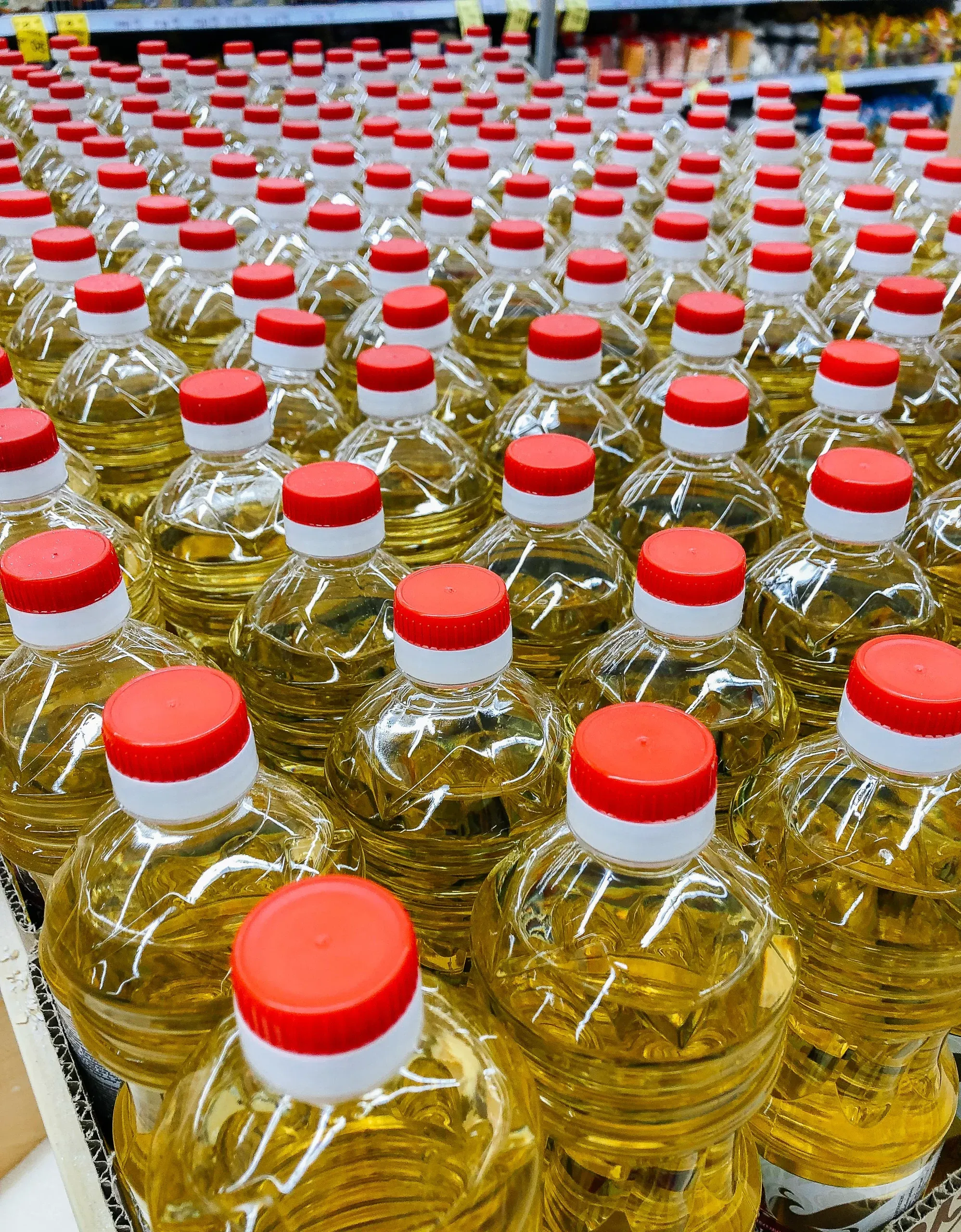 Super Chef cooking oil warehouse — bulk shipping to African ports